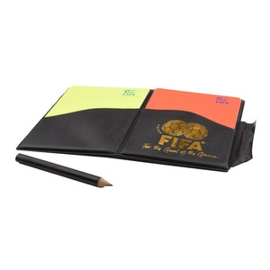 Tarjetas de Árbitro Modernas Rojas y Amarillas para Fútbol, Material de PVC Ecológico, Tamaño 12x8cm, Paquete de 500 - Product Image 4