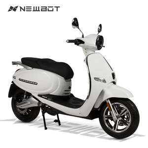 Scooter électrique rétro 2 kW 45 km/h 72 V 26 Ah, cyclomoteur électrique avec pneus de 12 pouces et frein à disque avant, motos électriques - Product Image 6