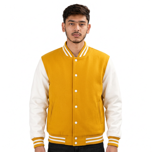 Chaqueta Varsity para Hombre en Color Amarillo con Bloques de Color, Mangas Blancas, Cuello Alto, Cierre de Botones, Estilo Deportivo Casual - Product Image 4