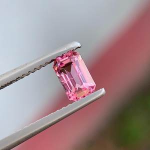 Spinelle naturelle Mahenge rose, taille octogonale, qualité excellente, rare, certifiée GFCO, pierre précieuse non montée, évaluée par un tiers - Product Image 4