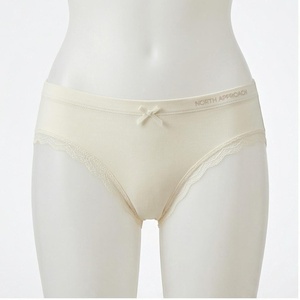 Ensemble de yoga 2 pièces imprimé papillon bleu avec finition dorée, body à col en V profond et jupe portefeuille longueur genou - Product Image 1