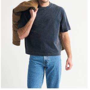 เสื้อยืดแขนสั้นทรงปกติสำหรับผู้ชาย ระบายอากาศได้ดี ผ้าคอตตอน 100% คุณภาพพรีเมียม สตรีทแวร์ สกรีนลายตามสั่ง ขายส่ง - Product Image 3