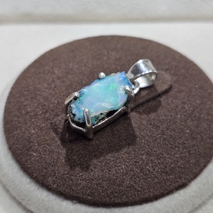 925 argent princesse coupe bijoux fins pendentifs et breloques dernière mode excellente qualité naturel brut opale pierre précieuse pendentif - Product Image 1