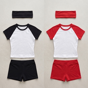 Ensemble de vêtements de détente pour femmes, 100% coton, uni, manches courtes, 2 pièces, écologique, respirant, avec short et haut, coupe ajustée, été - Product Image 1