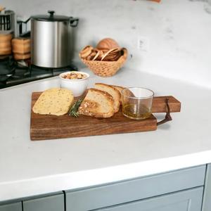 Planche à découper en bois d'acacia, design carré en forme de palette, épaisse, durable, sûre pour les couteaux, idéale pour couper, servir et une utilisation élégante en cuisine - Product Image 4