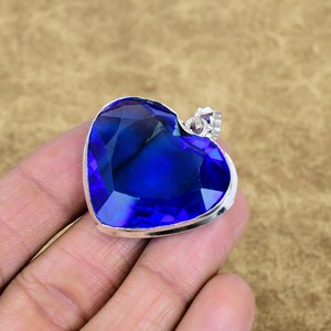 Élégant pendentif cœur en quartz tanzanite vintage, en argent sterling 925, fait main, bijou en pierre précieuse bleue, cadeau pour elle - Product Image 4