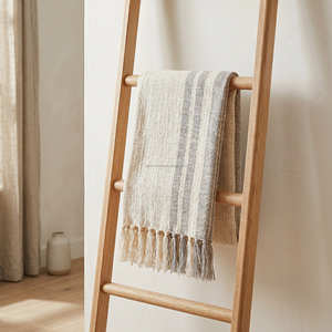 Manta de Algodón con Textura Crema de 50x60 Pulgadas con Tejido Artesanal para Sofá, Sillón y Interiores Naturales Suaves - Product Image 4