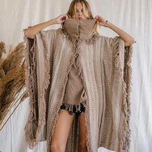 Poncho Kimono Bohème à Franges pour Femme, Robe de Cérémonie du Désert, Style Bohème, Prix de Gros - Product Image 1