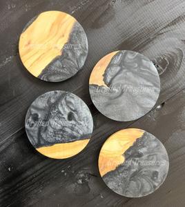 Ensemble de sous-verres ronds classiques en bois avec sous-verres modernes en résine époxy pour boissons pour la cuisine, la maison ou l'appartement - Product Image 1