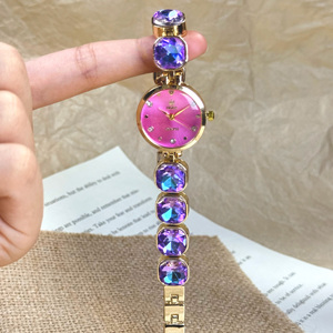 Orologio da Polso da Donna alla Moda <span class=keywords><strong>e</strong></span> Lussuoso con Bracciale in Cristallo, Elegante Orologio al Quarzo con Design a Cinturino con Grandi Perle di Cristallo - Product Image 1