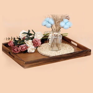 Bandeja de Desayuno de Madera Rústica con Diseño Floral, Hecha a Mano por Artesanos de Brownwood, con Asa y Acabado Cálido para Espacios Modernos - Product Image 4