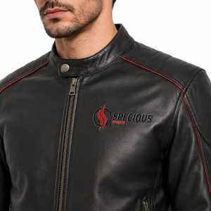 Veste en cuir PU noire pour homme, coupe ajustée, avec surpiqûres rouges, col montant, fermeture éclair et logo frontal - Product Image 4