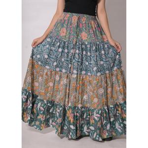 Jupe longue maxi en coton imprimé patchwork, style bohème ethnique, respirante, décontractée, pour l'été, faite à la main, idéale pour les festivals, pour femmes - Product Image 1