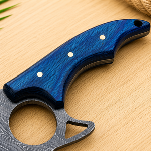 Couteau Skinner en Acier Damas Fait Main Personnalisé avec Anneau de Doigt, Lame Fixe Full Tang, pour Camping et Survie, Vente en Gros OEM ODM - Product Image 4