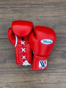 Set de Guantes y Protector de Cabeza de Boxeo Winning, Cuero Rojo, 14 y 16 Onzas, con Cordones, Dedos Completos, para Adultos, Alta Calidad, Logotipo Personalizado, Equipo de Boxeo - Product Image 3