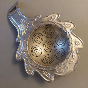New Arrival Vintage Brass Made <b>Tea</b> <b>Infuser</b> <b>Tea</b> Strainer Greatest Quality Kitchenware <b>Tea</b> Strainer at Lowest Price From India - Product Image 4