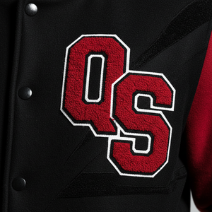 Chaqueta Varsity de Lana Personalizada Premium para Hombre - Parche de Chenilla Negro, Rojo y Blanco - Product Image 3