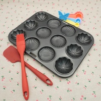 Moule à muffins en acier au carbone 12 tasses avec coquillage antiadhésif et moule à fleurs Bonne performance de dégagement Plats et casseroles de cuisson