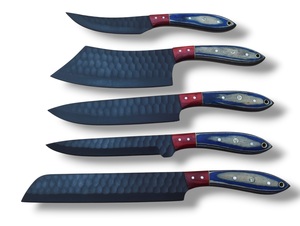 Ensemble de couteaux de chef en acier inoxydable Nordic Forge, cinq pièces, manches en bois Pakka, fabrication artisanale OEM personnalisée, ensemble de couteaux de cuisine avec sac de transport - Product Image 1