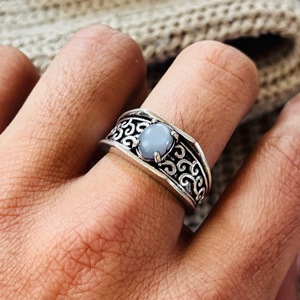 Anillo vintage de piedra lunar, chapado en plata 925, con engaste de bisel para gema ovalada, acabado en plata antigua, unisex, para uso diario. - Product Image 4