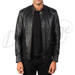 เสื้อแจ็คเก็ตบอมเบอร์หนังแท้สีดำสำหรับผู้ชาย สไตล์สตรีทแฟชั่นทันสมัย ทรงเข้ารูป พร้อมกระเป๋าที่แขนเสื้อ - Product Image 5