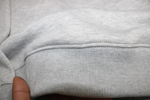 เสื้อสเวตเชิ้ตคอกลม Upstate ทรงปกติ ยูนิเซ็กซ์ สีเทา ผ้าฝ้าย 100% เฟรนช์เทอร์รี่ สวมใส่สบายๆ สำหรับฤดูใบไม้ร่วง CLUSH SPORTS - Product Image 4
