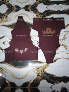 Maillot de bain une pièce à manches courtes pour femmes, couleur marron, imprimé lettres scintillantes, couleur unie, à enfiler - Product Image 3