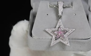 Collier en argent plaqué rhodium avec pendentif étoile entièrement serti de moissanite rose taille brillant rond, bijou de déclaration unisexe style Hip Hop - Product Image 4