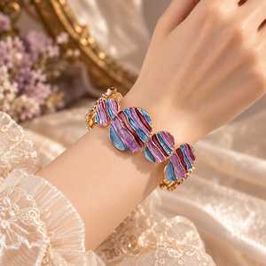 Pulsera elástica de esmalte con patrón de ondas chapada en oro bohemio para mujer - Product Image 5