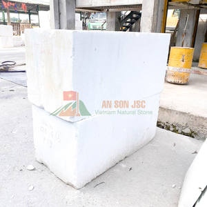 Bloques de Mármol Blanco Crudo con Grano Fino para Proyectos de Arquitectura de Lujo, Precio Directo de Fábrica de Piedra Natural de Vietnam - Product Image 2