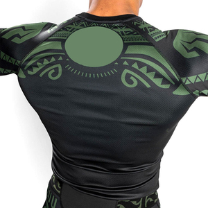 Fabricant de rashguards BJJ personnalisés, impression par sublimation de qualité supérieure, rashguards MMA durables, parfaits pour le sparring et la salle de sport - Product Image 5