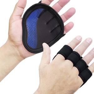 Gants d'entraînement demi-doigts en néoprène premium antidérapants avec sangle de poignet réglable pour la musculation, le bodybuilding et le fitness - Product Image 1