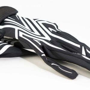 Guantes de Fútbol de Invierno Transpirables de Alta Calidad, con Logotipo Personalizado, Agarre para las Manos, Guantes Gaélicos GAA, Diseño Elástico a Precio Económico - Product Image 3