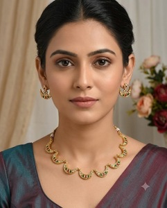 Collier élégant en forme de demi-lune serti de pierres ovales avec un ensemble de boucles d'oreilles assorties, bijoux ethniques indiens fabriqués par des fabricants de bijoux. - Product Image 5