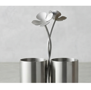 Organizador de Cubiertos Cilíndrico Dividido para Cocina, el Más Vendido, de Metal Plateado, Soporte para Utensilios - Product Image 3