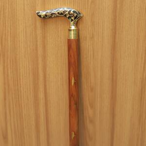 Canne de marche en bois artisanale avec poignée en laiton florale, canne en bois brun pour homme avec motif floral doré décoratif - Product Image 5