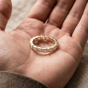 Anillo de eternidad completo con diamantes de corte esmeralda moderno, cultivados en laboratorio, con oro sólido de 14K, para boda, fiesta o regalo para ella. - Product Image 2