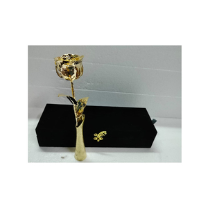 Rose éternelle dorée de luxe, véritable fleur de rose trempée dans l'or 24 carats, avec vase doré et coffret cadeau en velours noir haut de gamme - Product Image 1