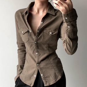 Camisa de mezclilla estilo vintage americano con cuello plisado para mujer, corte ajustado, abotonada, manga larga, top de moda estructurado y entallado. - Product Image 5