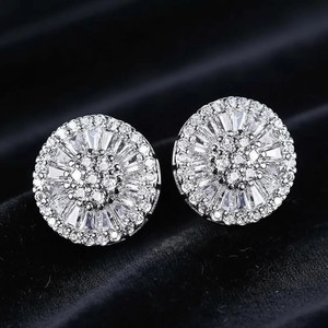 Pendientes de Plata de Ley 925 con Moissanita y Baño de Oro, Diseño de Tornillo a Prueba de Agua, Certificación IGI, Modernos, para Hombre, Aniversario - Product Image 1