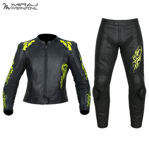 Traje de Motocicleta de Cuero de 2 Piezas en Verde y Negro, Venta Caliente, para Hombre, con Logotipo Personalizado, Traje de Carreras de Motociclismo, Directo de Fábrica - Product Image 4