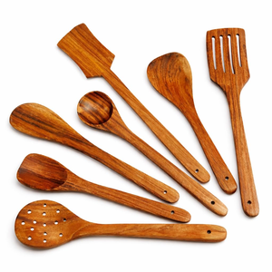 Ensemble d'ustensiles de cuisine en bois : Cuillère, spatule, louche, spatule ajourée, outils de mélange et de service pour la cuisine - Product Image 1