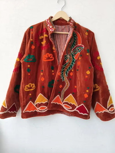 Chaqueta Bomber de Terciopelo Suzani Exclusiva |   Chaqueta Bohemia Floral para Mujer, Reversible, Otoño/Invierno, Vintage, Bordada, con Forro de Algodón y Lino - Product Image 1