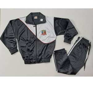 Survêtement scolaire 2 pièces en coton de qualité supérieure avec logo personnalisé pour écoliers – Uniformes de sport pour enfants en super poly - Product Image 2