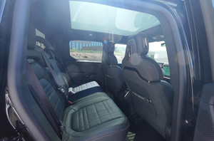 Camioneta R1T Ascends 4WD/AWD 2026 Usada en Buen Estado en Venta - Product Image 5