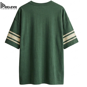 เสื้อยืดผู้ชายสีเขียวฟอเรสต์ลายตัวอักษรแบบฟอกสีสไตล์วินเทจตะเข็บแนวนอนที่อกผ้าคอตตอนหนาน้ำหนักมากทรงโอเวอร์ไซส์สไตล์สตรีทแวร์ - Product Image 2