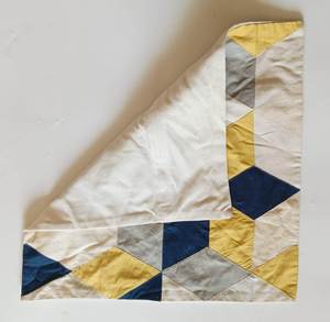 Fundas de cojín de piel sintética que añaden textura acogedora y calidez, ideales para la decoración de invierno, creando una atmósfera lujosa y invitante en sofás y camas. - Product Image 3