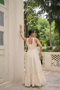 ชุดเดรส Anarkali ผ้าคอตตอน Kora สำหรับผู้หญิง สไตล์ลำลอง ใส่ได้ทุกฤดู ตกแต่งด้วยงานปักดิ้นหลากสี  ชุดพื้นเมือง - Product Image 3