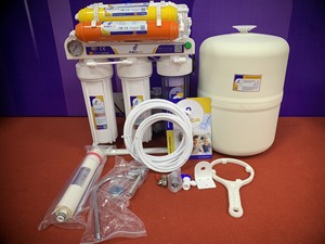 Système de purification d'eau par osmose inverse personnalisé en gros, 5 à 8 étapes, 100 GPD, avec réservoir 4.0-5.0G, pour usage domestique, best-seller 2026 - Product Image 2