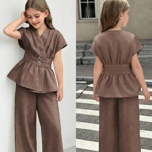 Conjunto coordinado moderno minimalista para chicas con peplum fruncido - Product Image 4